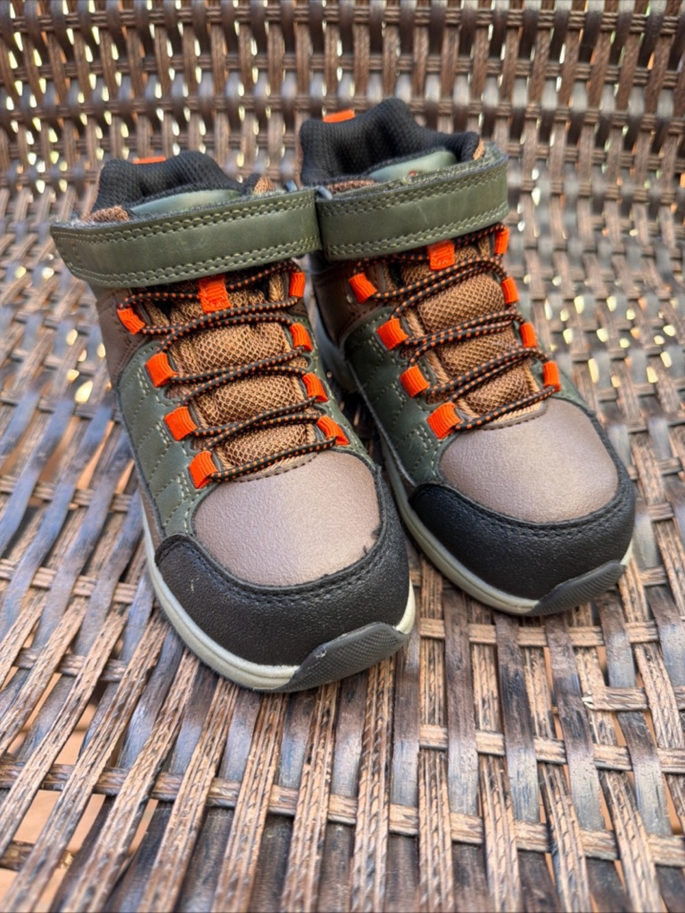 Ozark Trail Boys Hiking Shoes/Boots Size9